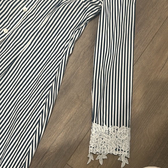 Dainty Jewells Navy Striped Button Down Dress with Pockets and Belt Size Small - Picture 4 of 5